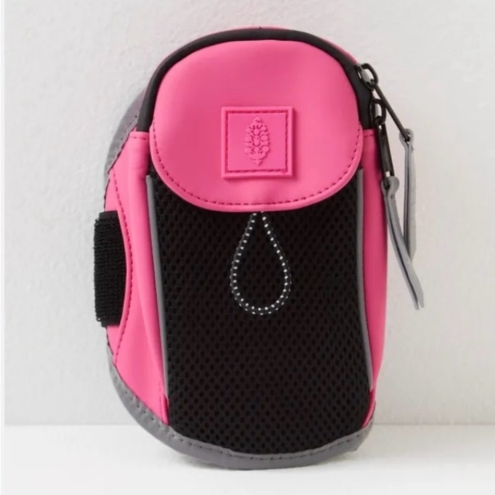 NWOT Free People Movement Back on Track Armband in Pink
